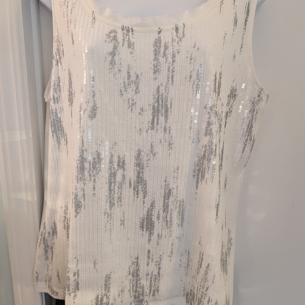 NWOT Chico's Sequin Embellished White and Silver Women's Top Size 2 - Picture 13 of 16